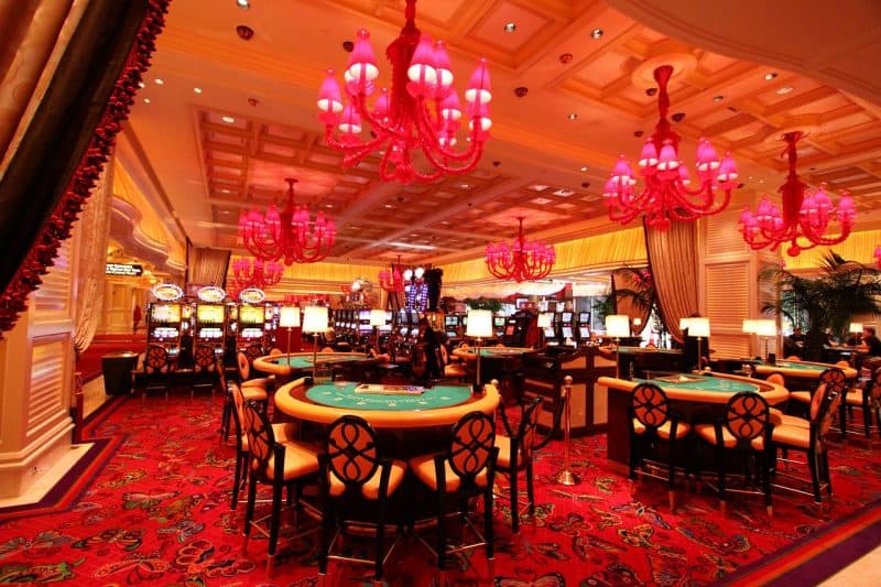 Canlı Casino Heyecanı: Büyüleyici Kazanımlar